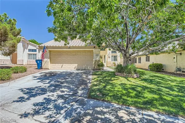 6928 White Lakes Avenue, Las Vegas, NV 89130