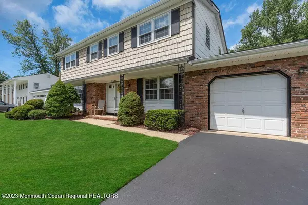 31 Sudbury Road, Morganville, NJ 07751