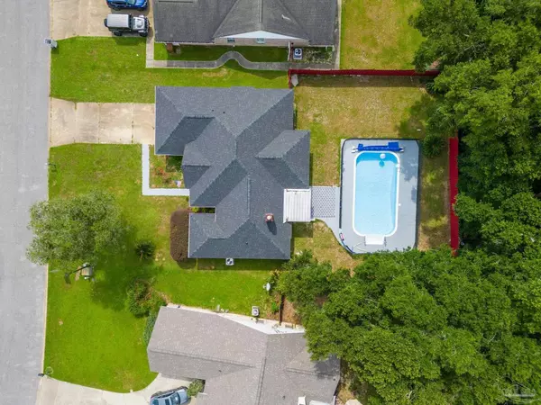 3534 Ashmore Ln, Pace, FL 32571