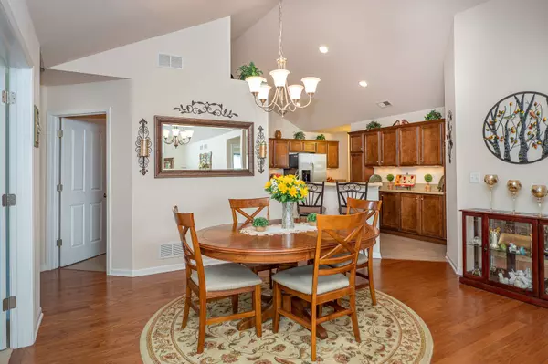 16508 S Deer Ridge DR, Plainfield, IL 60586