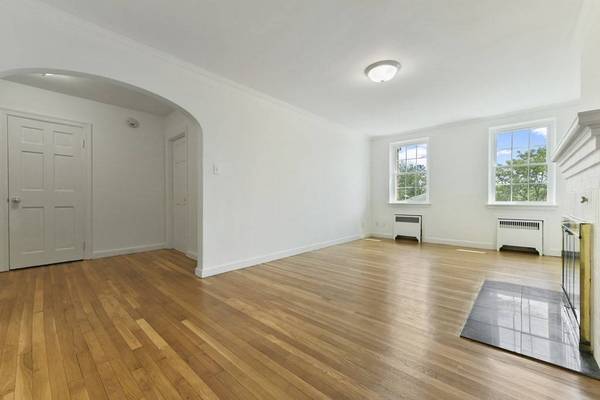 37 Commonwealth Avenue #33, Newton, MA 02467