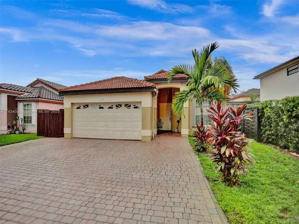 19650 NW 84th Ave, Hialeah, FL 33015