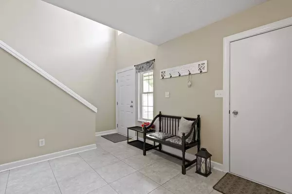 11531 Hidden Bay, Indianapolis, IN 46236