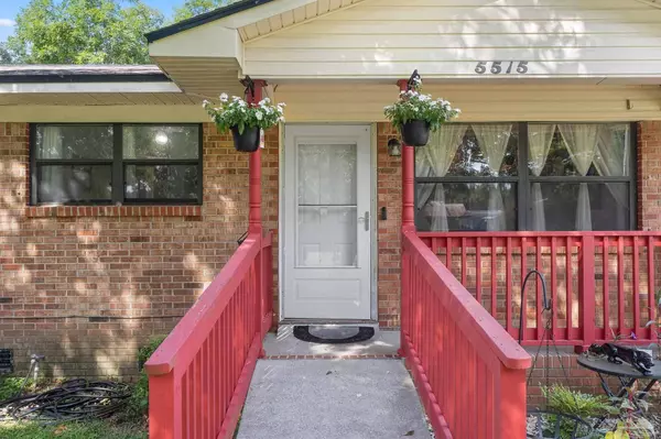 5515 Sun Valley Dr, Pensacola, FL 32505