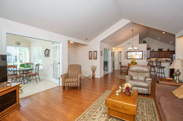 16508 S Deer Ridge DR, Plainfield, IL 60586