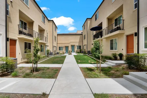 5232 Beachfront Cove St #79, San Diego, CA 92154