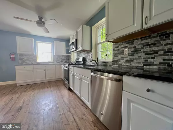 2427 WINSLOW RD, Williamstown, NJ 08094