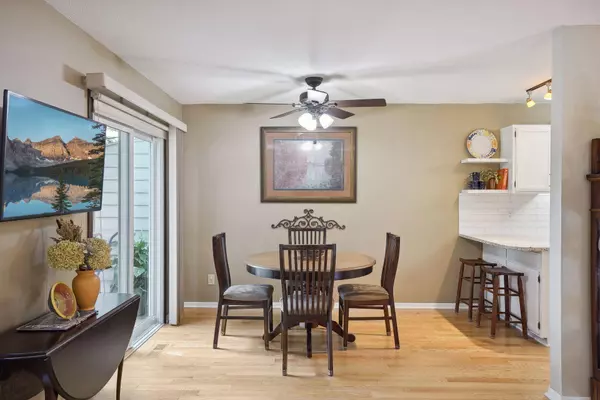 11166 Xavier CT, Bloomington, MN 55437