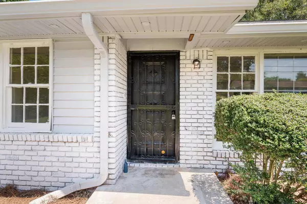 2619 Colonial DR, College Park, GA 30337