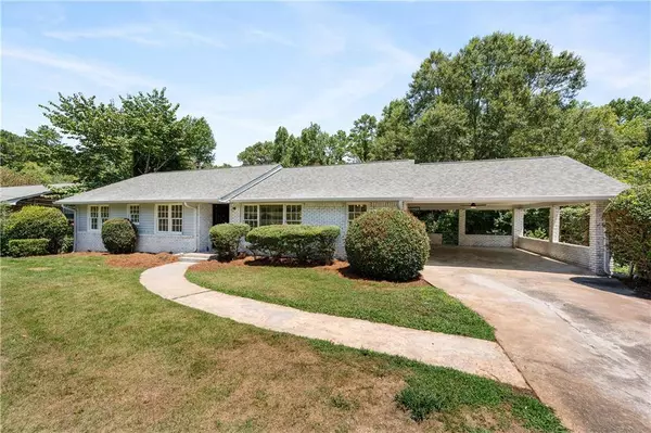 2619 Colonial DR, College Park, GA 30337