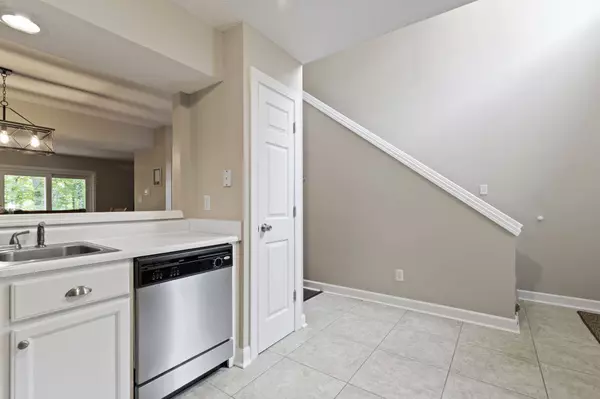 11531 Hidden Bay, Indianapolis, IN 46236