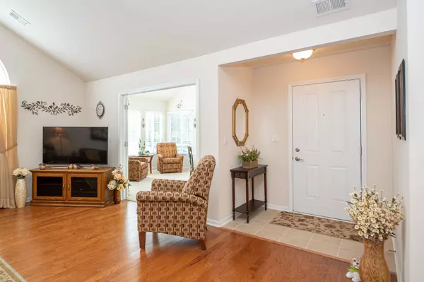 16508 S Deer Ridge DR, Plainfield, IL 60586