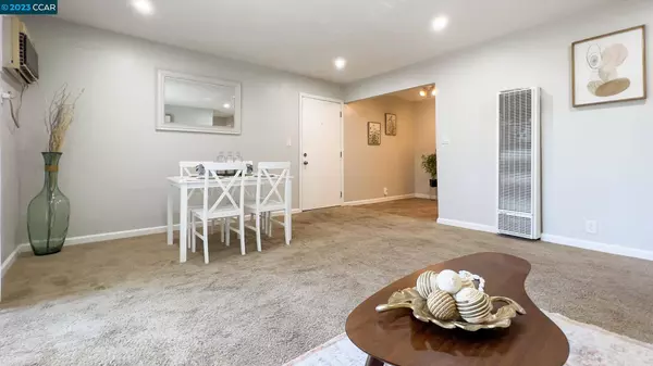 1133 Meadow Ln #10, Concord, CA 94520