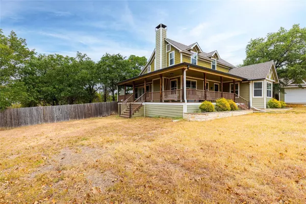 304 Bridle Trail, Oak Point, TX 75068