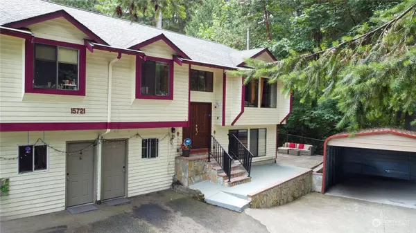 15721 SE Newport WAY, Bellevue, WA 98006