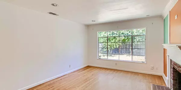 3037 Maison WAY, Sacramento, CA 95864