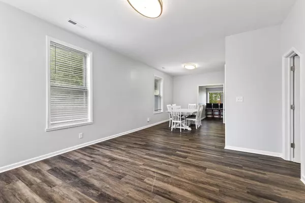 1421 Deloss ST, Indianapolis, IN 46201