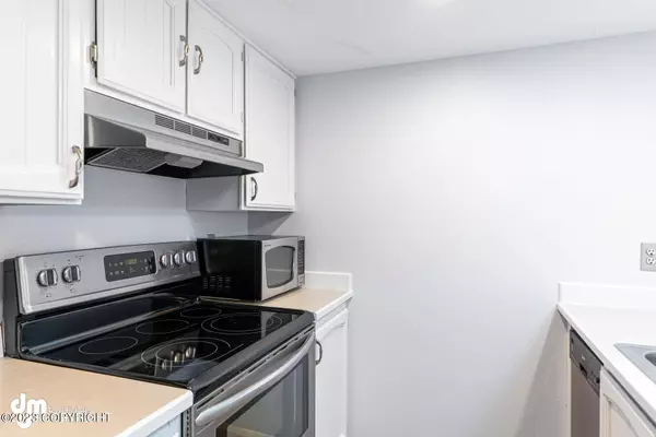 9625 Independence DR #210, Anchorage, AK 99507