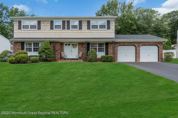 31 Sudbury Road, Morganville, NJ 07751