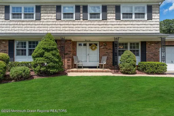 31 Sudbury Road, Morganville, NJ 07751