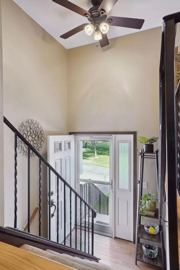 11166 Xavier CT, Bloomington, MN 55437