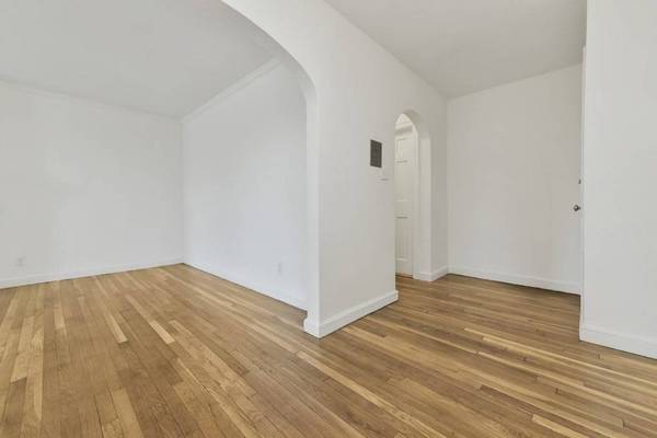 37 Commonwealth Avenue #33, Newton, MA 02467