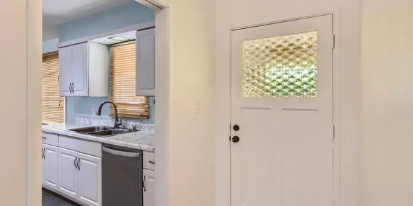 3037 Maison WAY, Sacramento, CA 95864