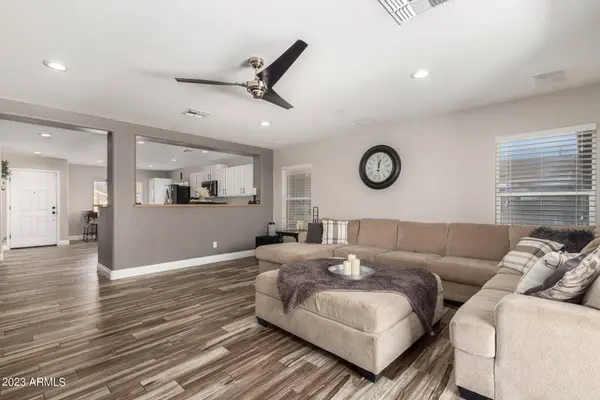 11553 W GREEN Drive, Youngtown, AZ 85363