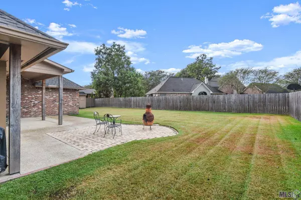 9654 MARGAUX DR, Baton Rouge, LA 70817