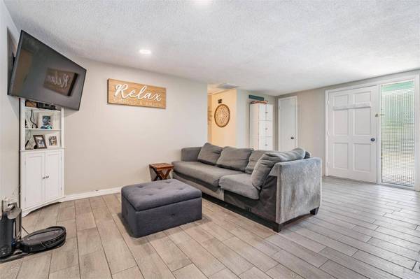 201 SOUTH ST, Palm Harbor, FL 34683