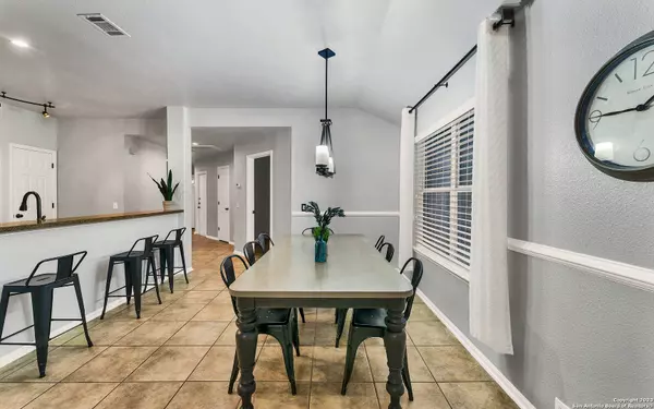 815 Tisbury Pkwy, San Antonio, TX 78251