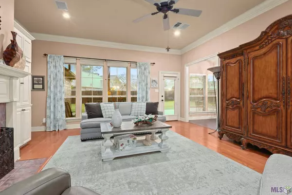 9654 MARGAUX DR, Baton Rouge, LA 70817