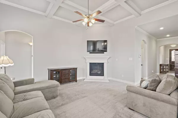 8301 Meadow Sweet Lane, Fort Worth, TX 76123