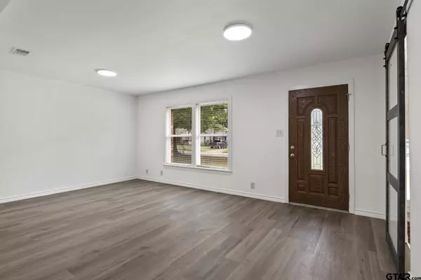 123 Hickory Street, Pittsburg, TX 75686