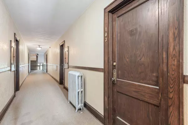 3939 Chicago AVE #103, Minneapolis, MN 55407