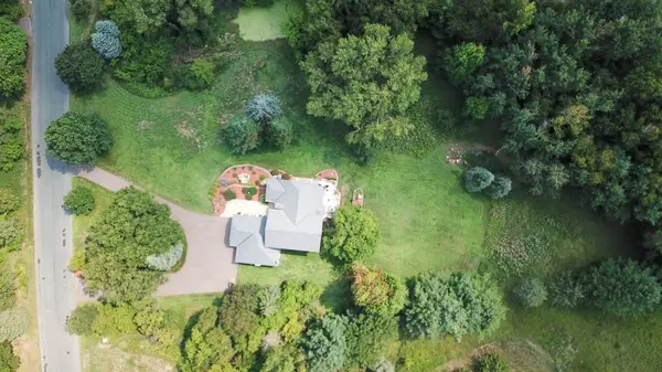 9605 57th ST N, Lake Elmo, MN 55042