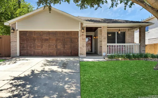 815 Tisbury Pkwy, San Antonio, TX 78251