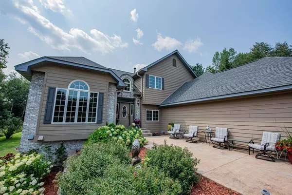 9605 57th ST N, Lake Elmo, MN 55042