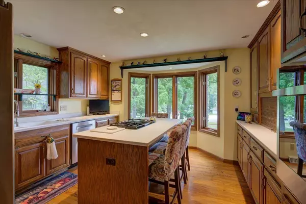 182 Hickory Court, Oregon, WI 53575