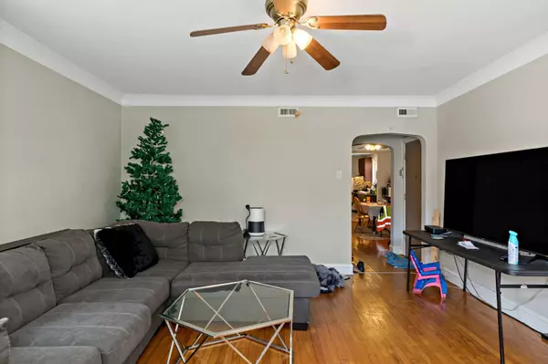 8130 S Marshfield AVE, Chicago, IL 60620