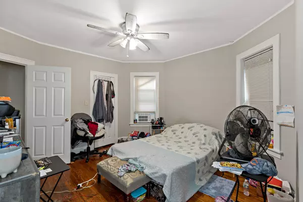 8130 S Marshfield AVE, Chicago, IL 60620