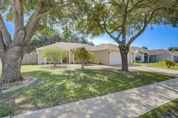 943 ARBOR HILL CIR, Minneola, FL 34715