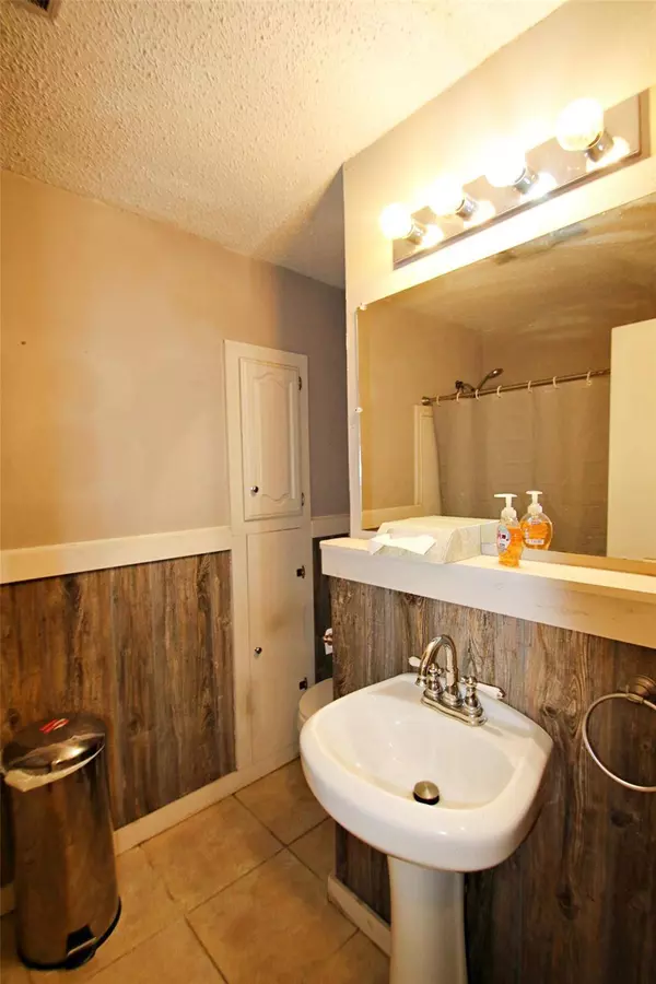 249 Rs County Road 3417, Emory, TX 75440