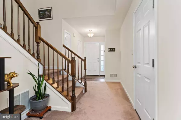 274 MELBOURNE LN, Mechanicsburg, PA 17055