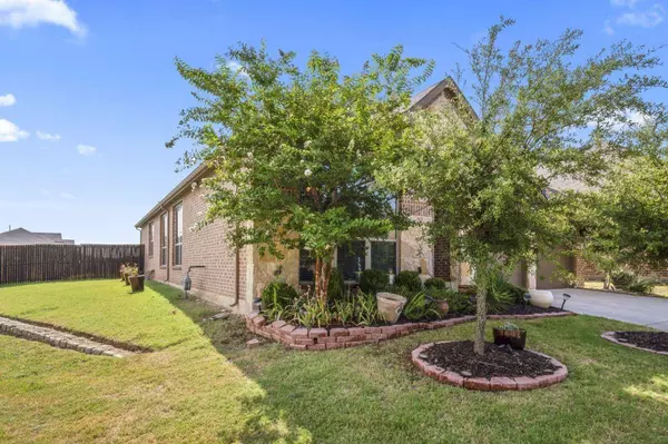 8301 Meadow Sweet Lane, Fort Worth, TX 76123