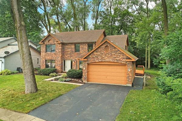 576 Plum Tree LN, Antioch, IL 60002