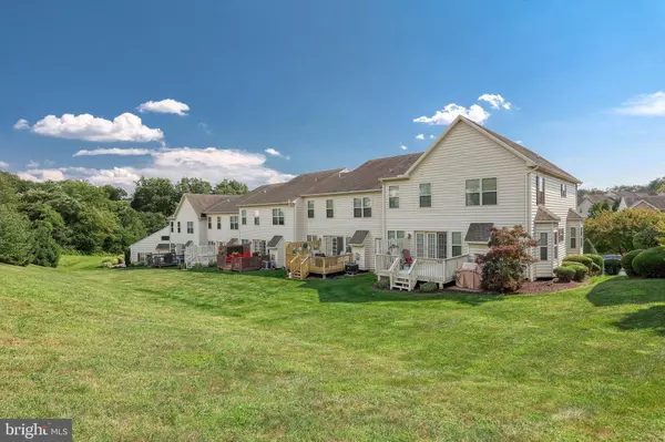 1911 ROXBURY CT, Mechanicsburg, PA 17055