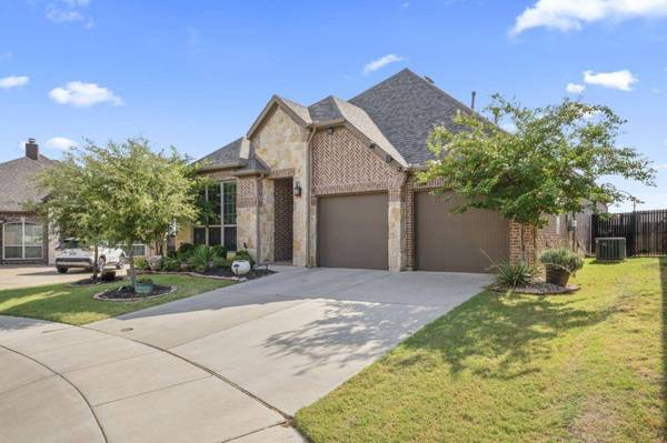 8301 Meadow Sweet Lane, Fort Worth, TX 76123
