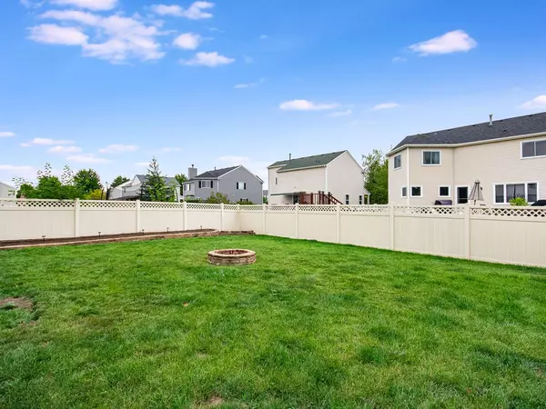 6312 Colton Ridge CT, Plainfield, IL 60586