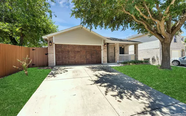 815 Tisbury Pkwy, San Antonio, TX 78251